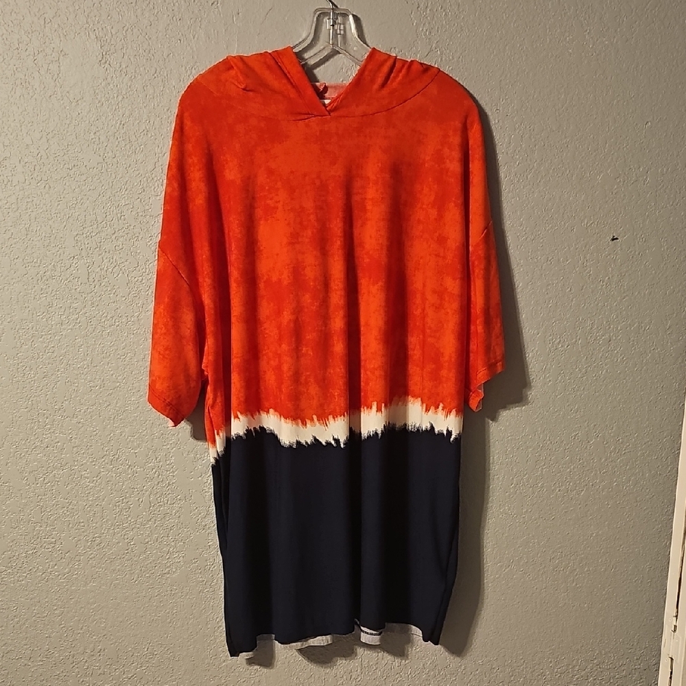 LuLaRoe Red and Navy Short Sleeve Hooded Tee